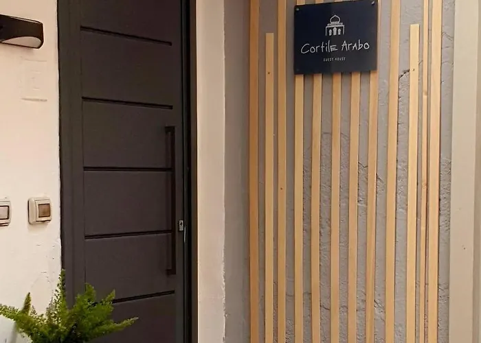 Cortile Arabo Guest House